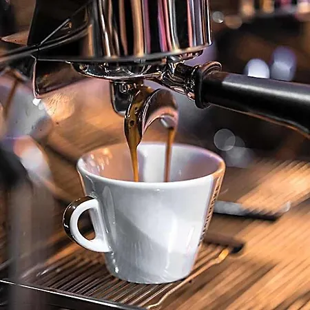 Gucio - Z Restauracja Couette-café