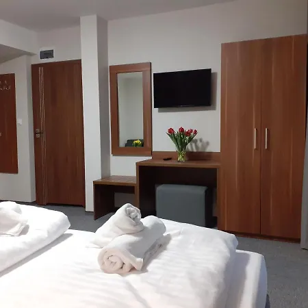 Bed & Breakfast Gucio - Z Restauracja 3*