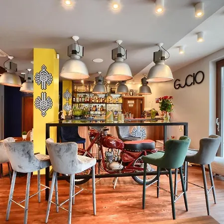 فندق مبيت وإفطار Gucio - Z Restauracja