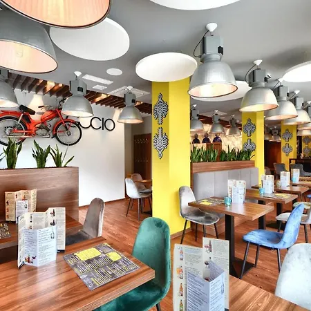 Oda ve Kahvaltı Gucio - Z Restauracja Szczyrk