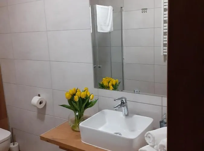 Gucio - Z Restauracja Bed & Breakfast Szczyrk