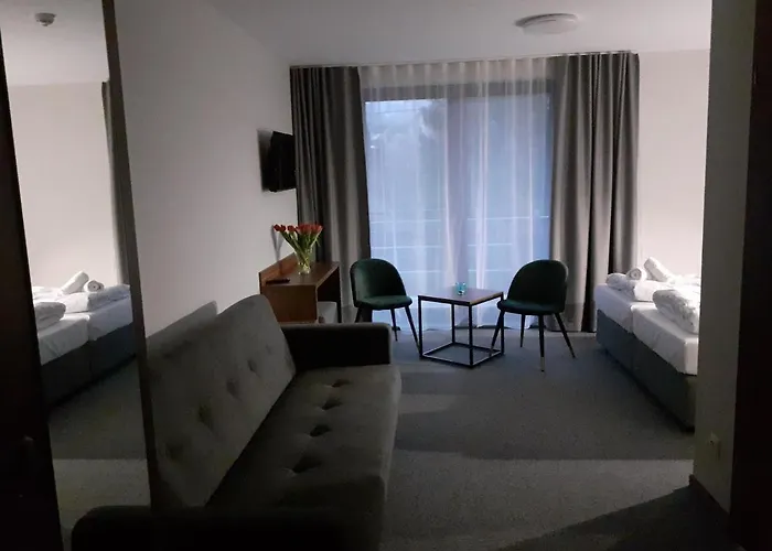 Gucio - Z Restauracja Bed & Breakfast 3*