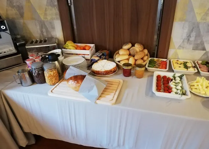 Gucio - Z Restauracja Bed & Breakfast 3*