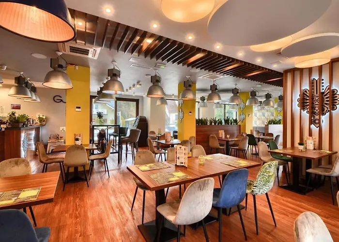 Gucio - Z Restauracja 3*