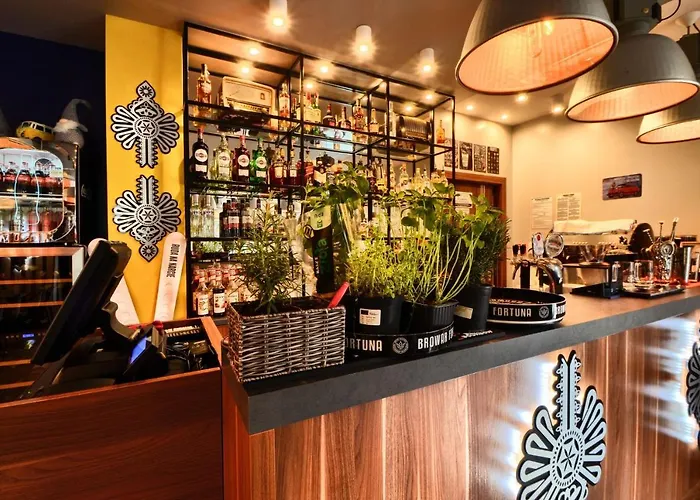 Gucio - Z Restauracja Bed & Breakfast